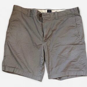 J. Crew Men's Flat Front Shorts in Gray. 9” inseam size 36